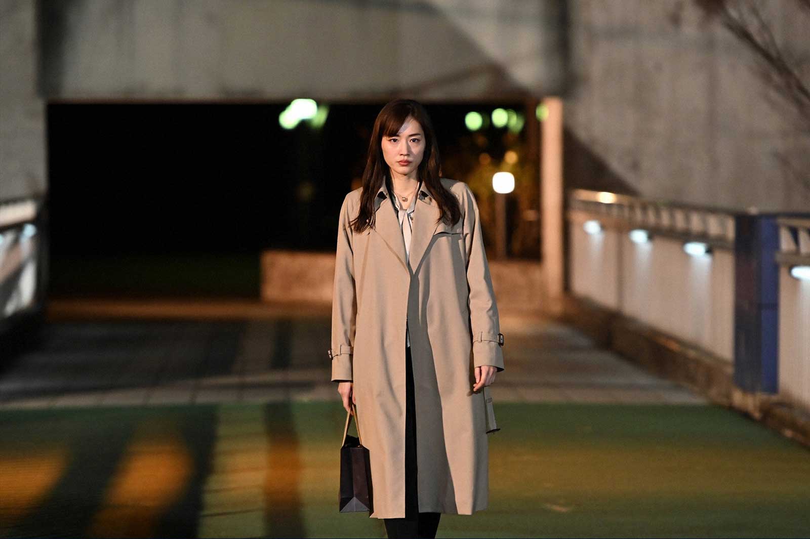 綾瀬はるか「天国と地獄 ～サイコな2人～」第8話より（C）TBS