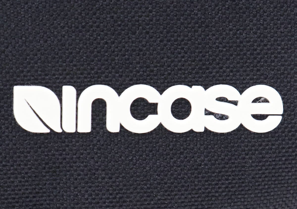 宝島社雑誌付録のMonoMax4月号増刊のIncase（インケース）収納上手になれる！マルチケース3