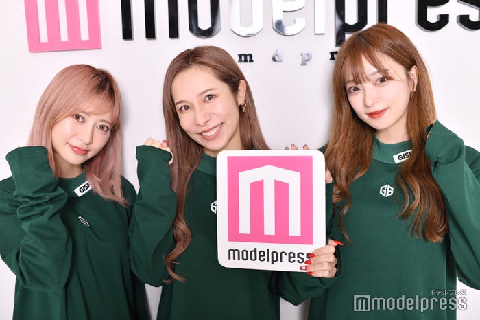 ヘラヘラ三銃士/(左から)まりな、ありしゃん、さおりん (C)モデルプレス