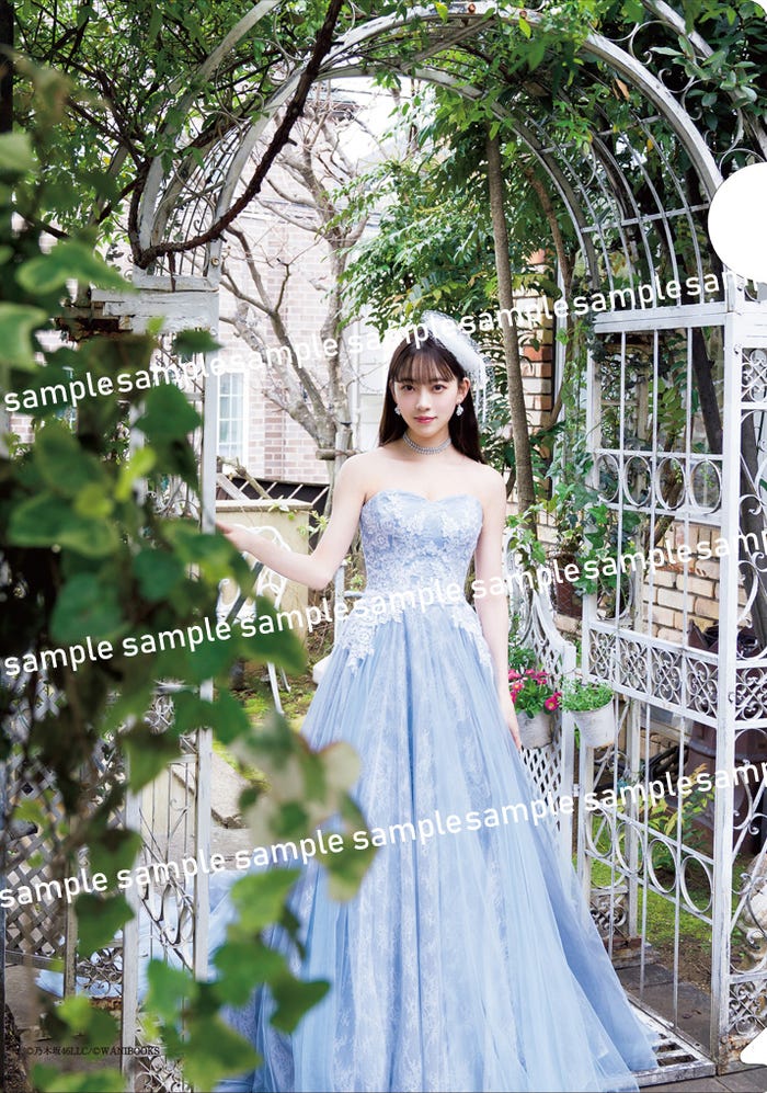 堀未央奈「いつかの待ち合わせ場所」(5月27日発売)乃木坂46モバイル限定B5クリアファイル/撮影:Takeo Dec.