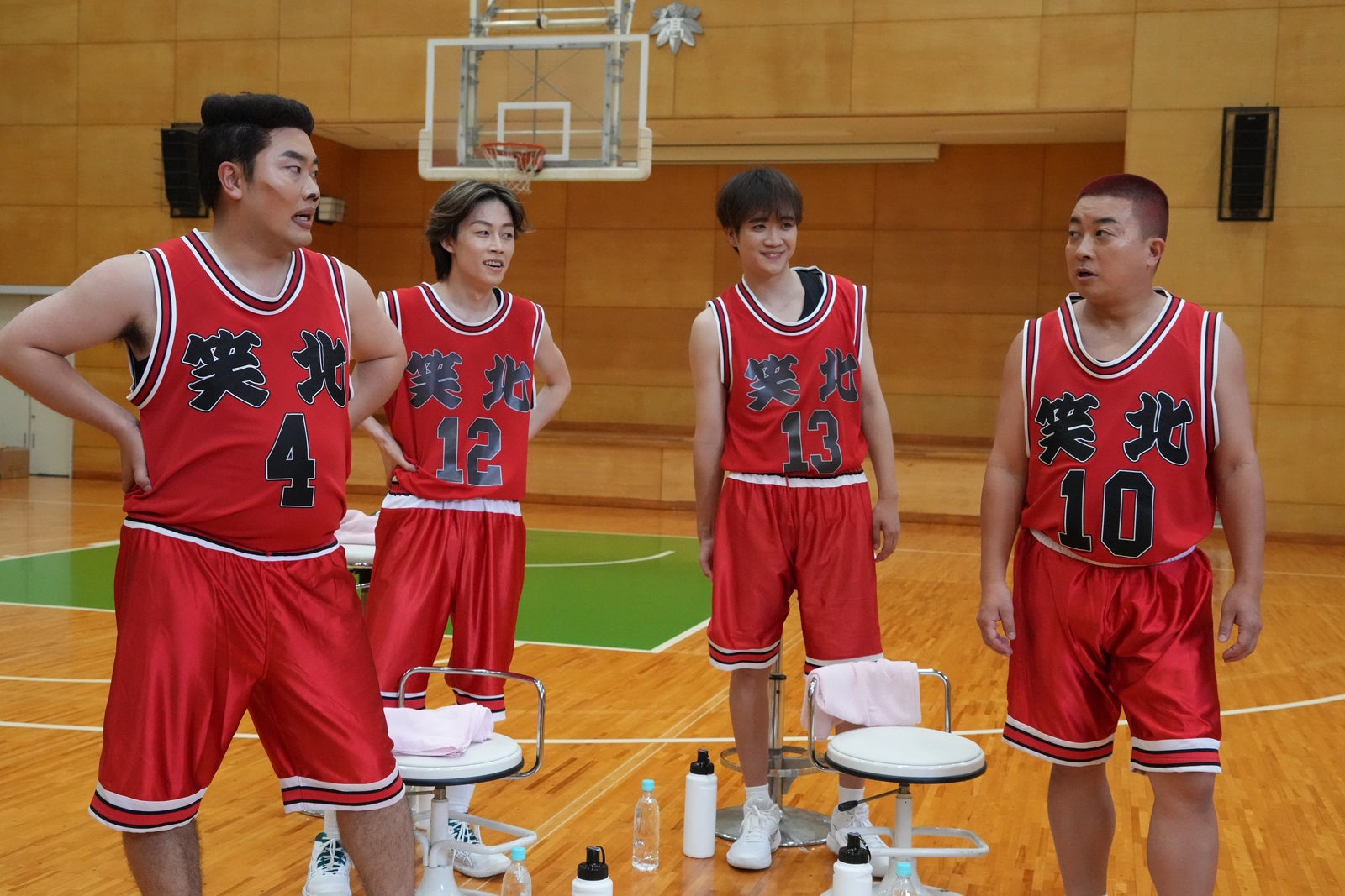 「高校バスケ全国制覇の道」（左から）岡部大、ゆうた、ゆうま、松尾駿（C）フジテレビ