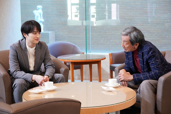 一ノ瀬颯、佐戸井けん太「若草物語―恋する姉妹と恋せぬ私―」第5話(C)日本テレビ