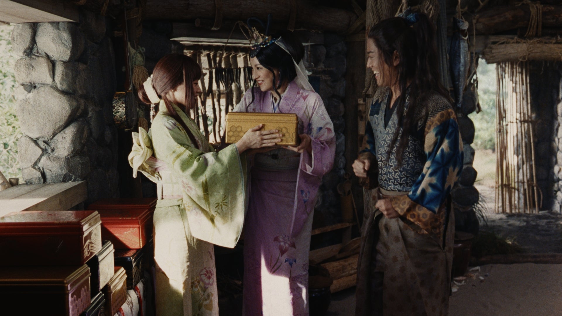 au　「お家をつくろう」のフル尺ミュージックビデオより