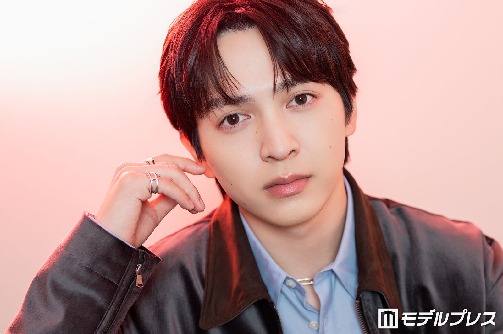M!LK吉田仁人「純粋に好きな気持ちを大事に」主演作で貫いた役作り EBiDAN仲間と呼吸を合わせたアクション舞台裏【「溺愛 ～ 実は、最強ヒーロー ～」インタビュー】