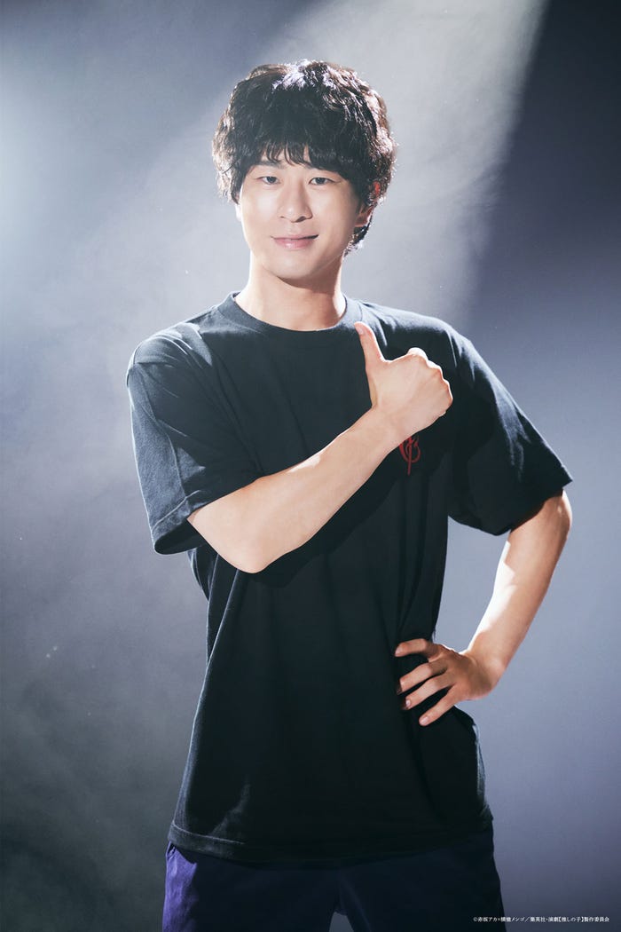 山中タンジ(劇団ララライ)役:寒川祥吾【推しの子】キャラクタービジュアル(C)赤坂アカ×横槍メンゴ/集英社・演劇【推しの子】製作委員会