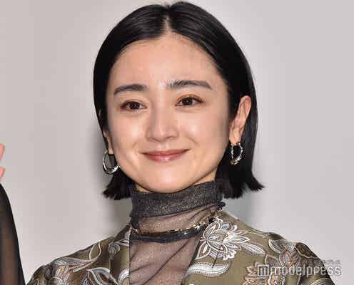 安達祐実、ミニ丈から美脚披露「綺麗」「大人の色気」の声