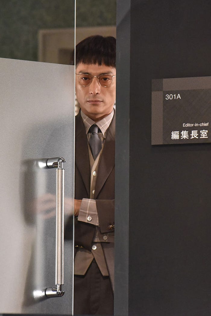 伊勢谷友介/「サバイバル・ウェディング」第1話より(C)日本テレビ