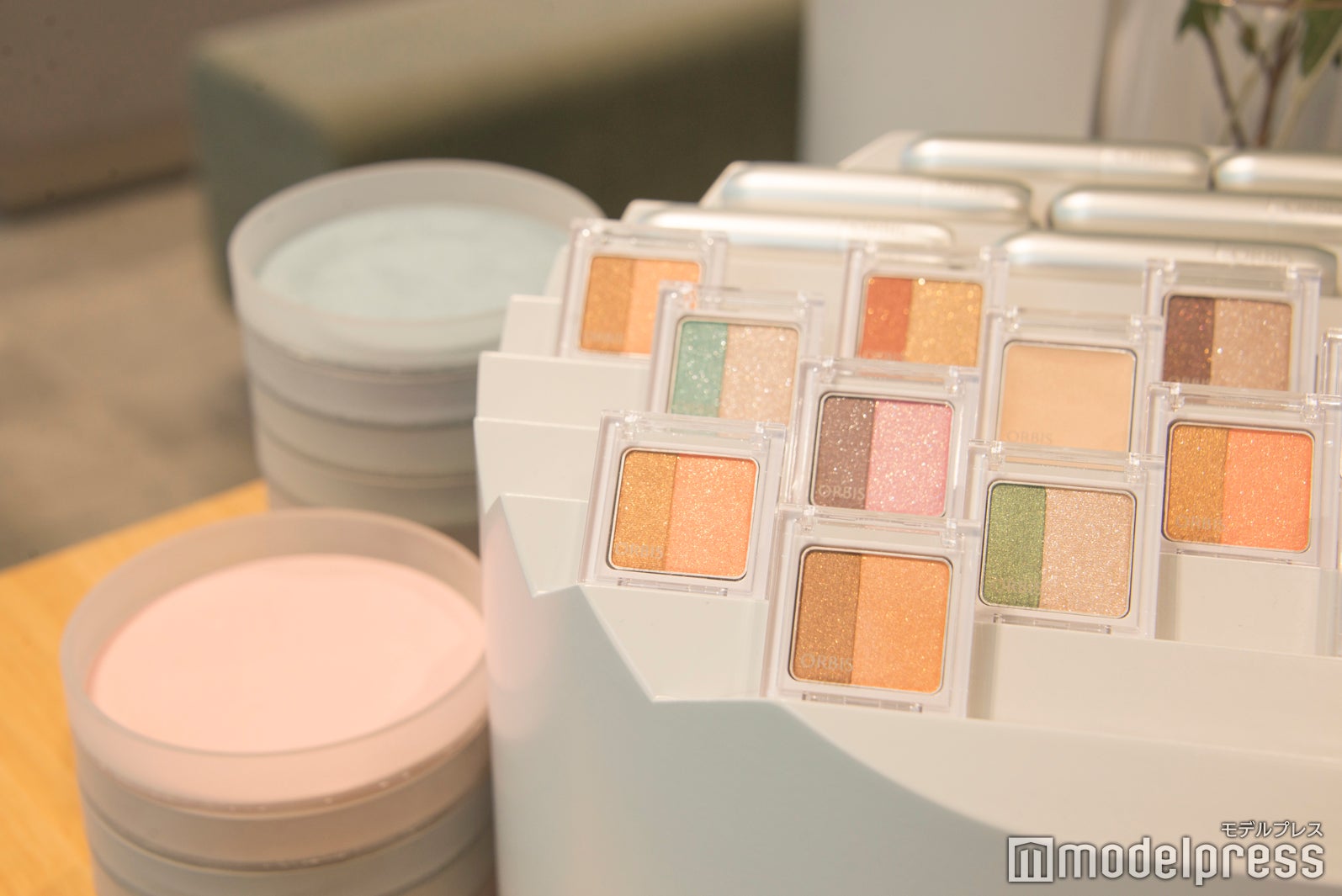 （C）モデルプレス