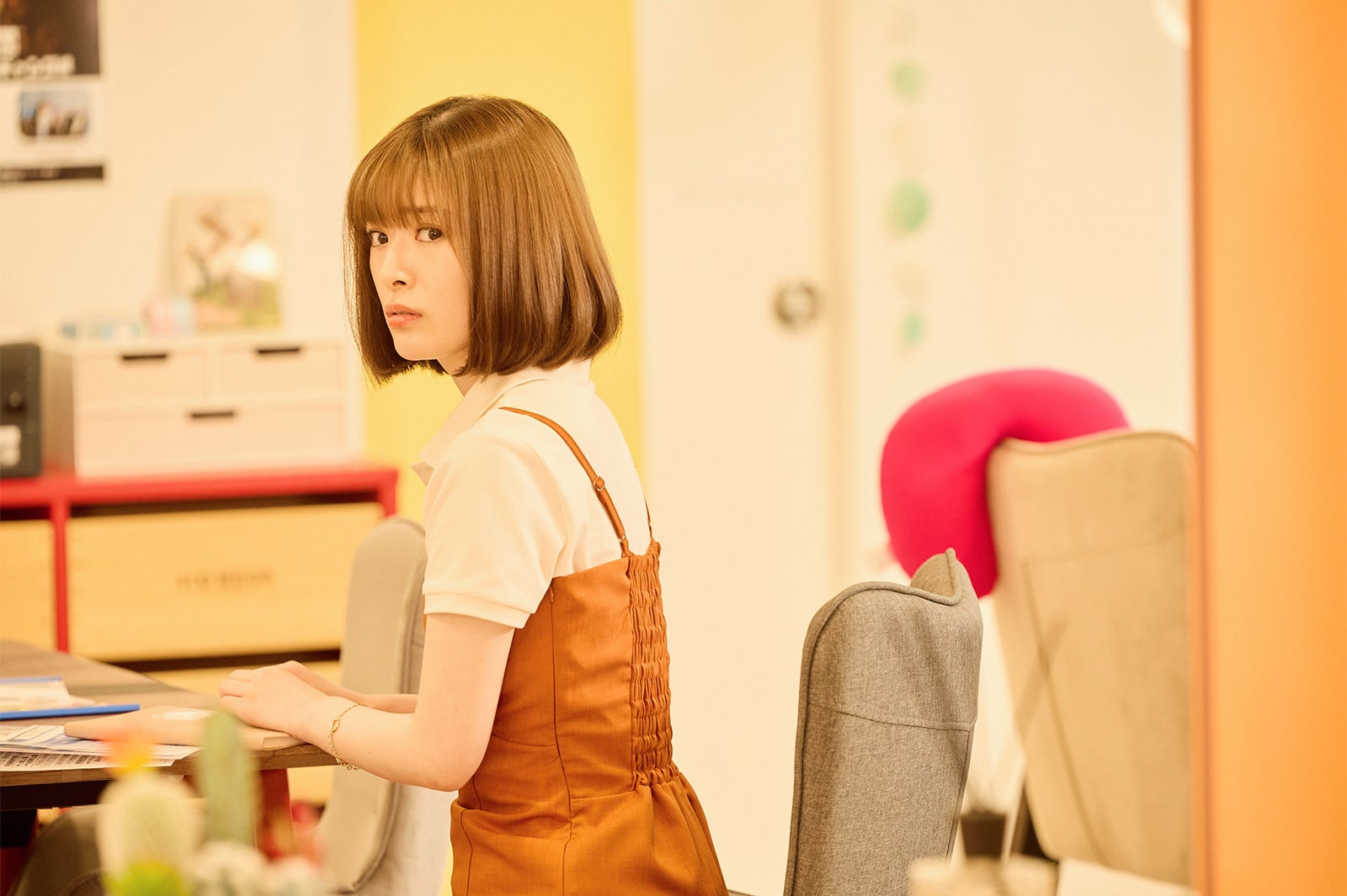 優希美青（C）「彩香ちゃんは弘子先輩に恋してる」製作委員会・MBS／第6話より