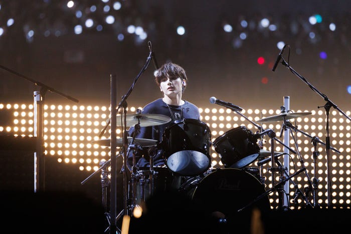 ヒュニンカイ(TXT)/自己発光TOENZE(C)CJ ENM Co., Ltd, All Rights Reserved