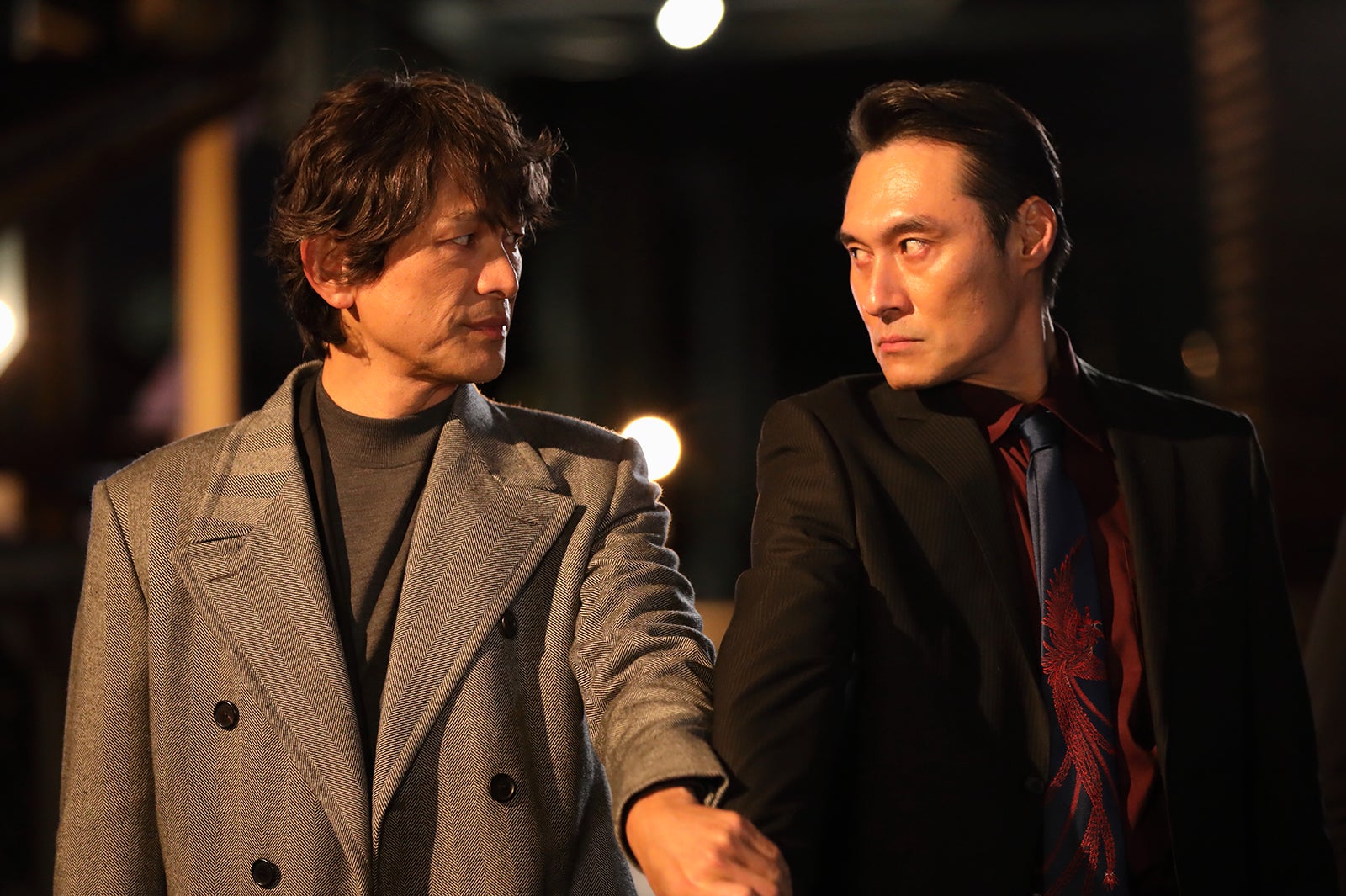 （左）江口洋介「マルス-ゼロの革命-」第3話より（C）テレビ朝日