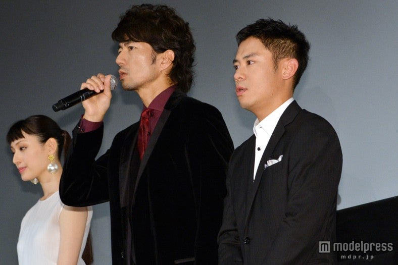 仲村トオル（左）と伊藤淳史（右）