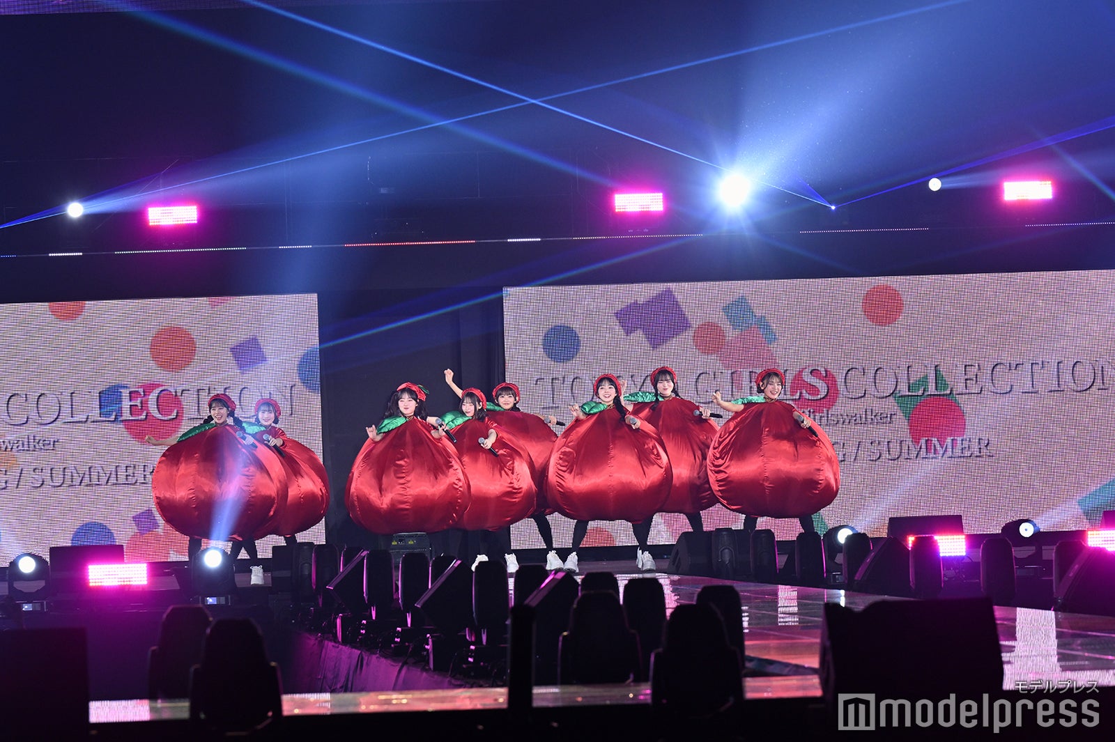 （C）モデルプレス