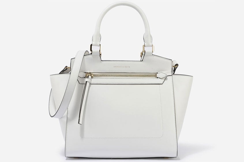 ラージジップトート「CHARLES & KEITH」9,450円（税込）／画像提供：CHARLES & KEITH OFFICIAL ONLINE STORE