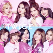 Twice 日本初ワンマンに1万5000人熱狂 日本人メンバーも笑顔で凱旋 ライブレポ セットリスト モデルプレス Twice 日本初ワンマンに1万5000人熱狂 日本人メンバーも笑顔で凱旋 ライブレポ セットリスト モデルプレス