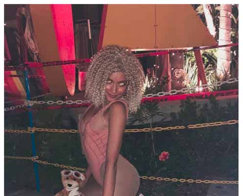 ローラ、美ボディあらわなSEXY仮装ショットに「オリジナリティに溢れてる」「完璧なスタイル」と絶賛の声
