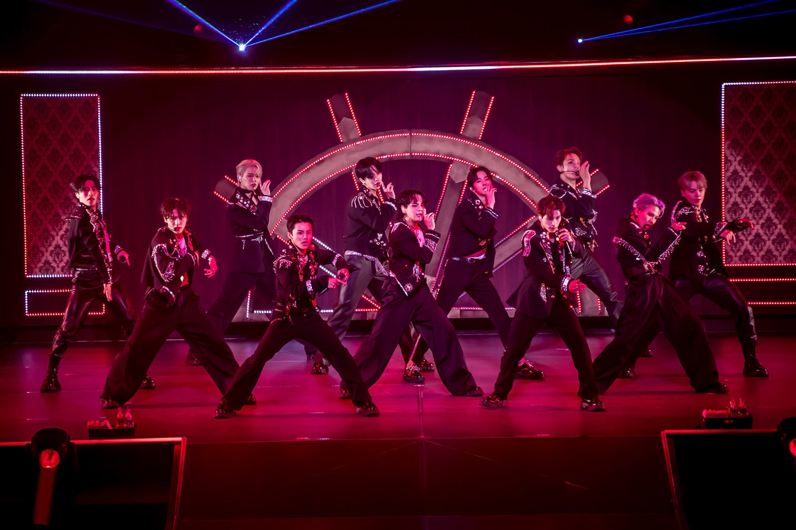 JO1「LAPOSTA 2024」より（C）LAPONE Entertainment