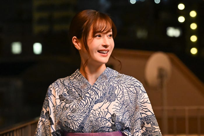 松本若菜「西園寺さんは家事をしない」より(C)TBS