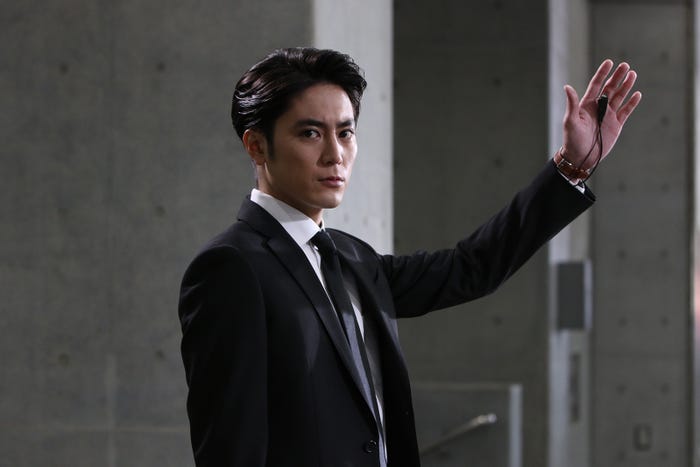 間宮祥太朗/「BG~身辺警護人~」第1話より(C)テレビ朝日