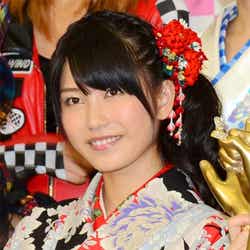 横山由依