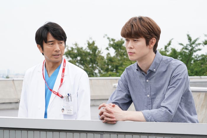 眞島秀和、宮沢氷魚(C)日本テレビ