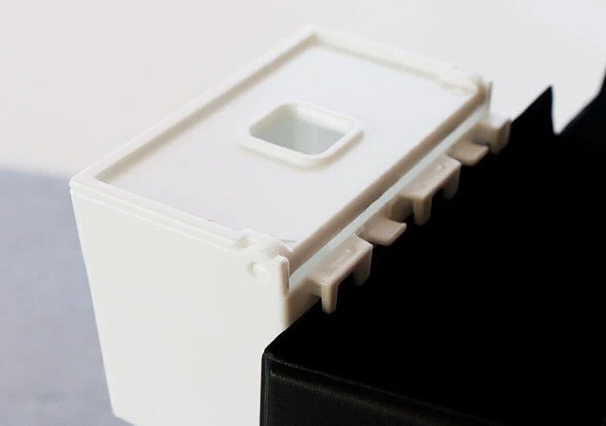 ダイソー　フリーデスクボックス