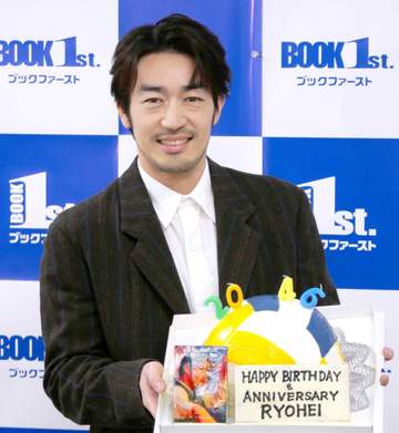 芸能生活20周年＆日本デビュー10周年！大谷亮平、ダブル節目に写真集発売で本音は…「恥ずかしかった」