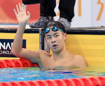 小島夢貴 男子400メートル個人メドレー大逆転金 ロスへ17歳超新星現る！パリ五輪銀・松下とのデッドヒート制した
