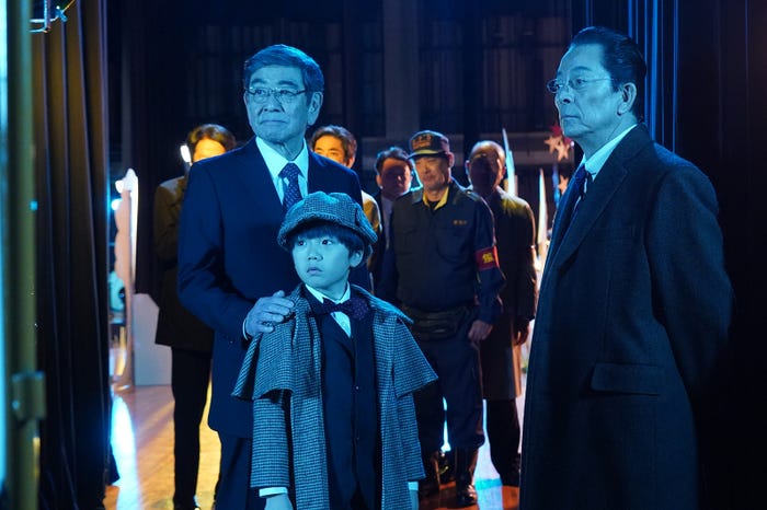 石坂浩二、森優理斗、水谷豊「相棒season22」第10話 元日スペシャルより(C)テレビ朝日
