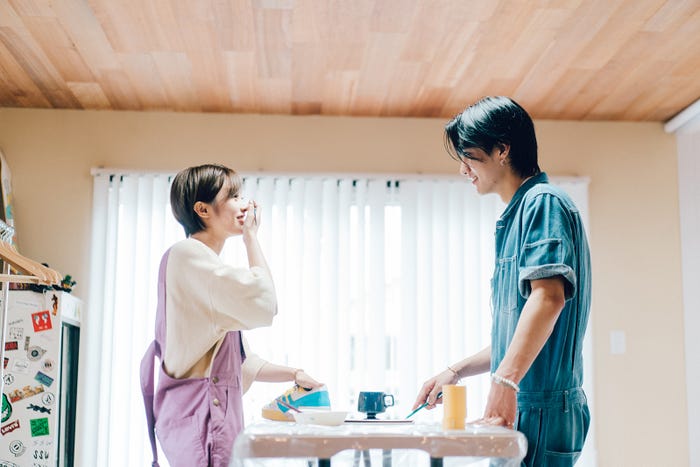 しゅうぞうを巡る、セイラとさくらの三角関係が勃発「虹とオオカミには騙されない」第2話(C)AbemaTV, Inc.