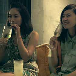 女子会の様子（左から）筧美和子、住岡梨奈／「テラスハウス」8月2日放送回より