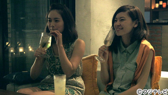 女子会の様子(左から)筧美和子、住岡梨奈/「テラスハウス」8月2日放送回より