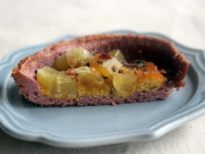 タルトの具材はほとんどさつまいもなので、あっさりとした食べ心地