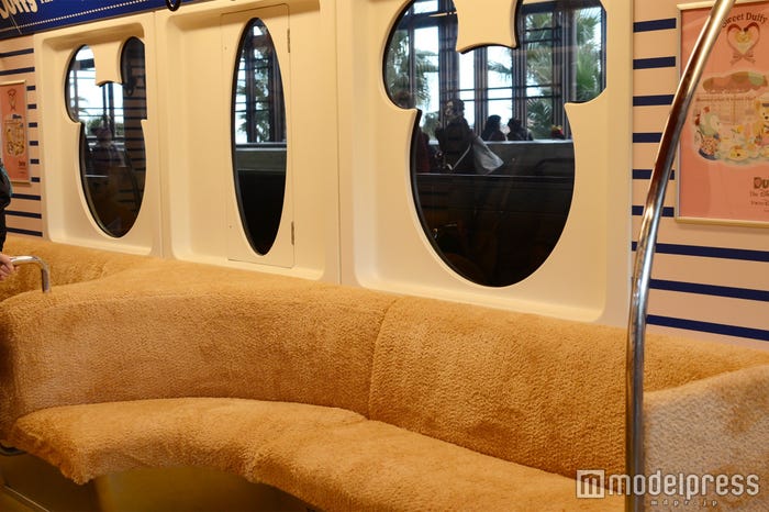 “ふわもこ”のシートに胸キュン(C)モデルプレス