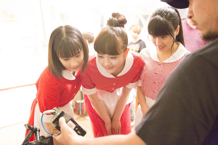 広瀬すず、松井愛莉、土屋太鳳/メイキングより(提供写真)