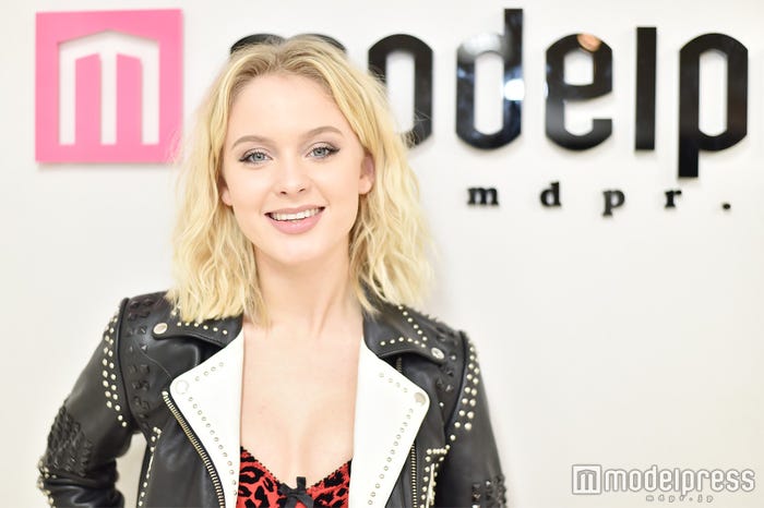 ザラ・ラーソン (C)モデルプレス