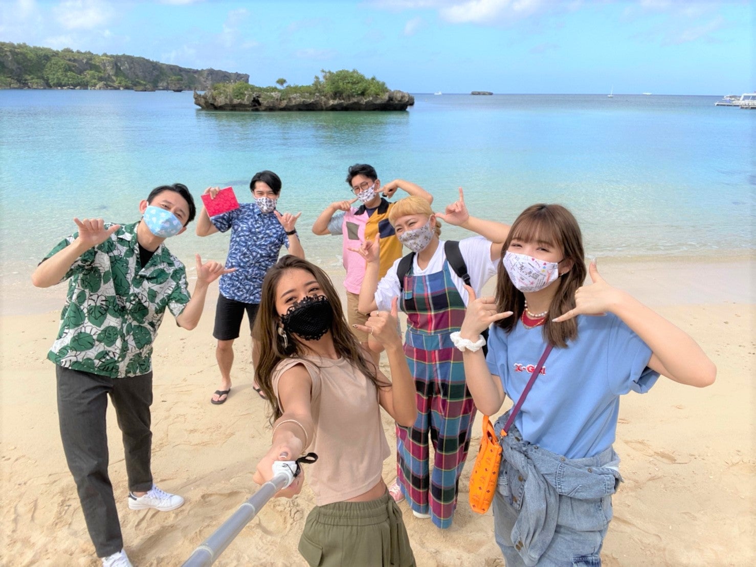 （左下から時計回りに）有吉弘行、吉村崇、ビビる大木、丸山桂里奈、藤田ニコル、みちょぱ （C）フジテレビ