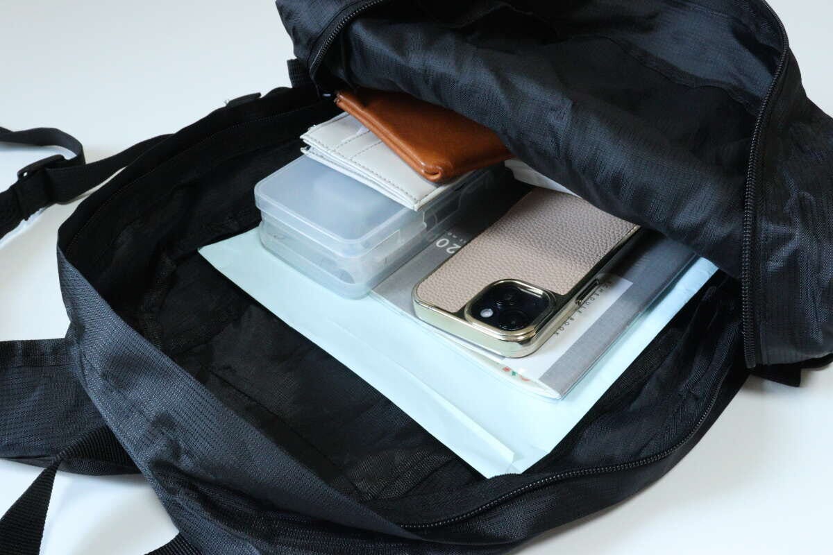 ダイソー コンパクト折りたたみリュック