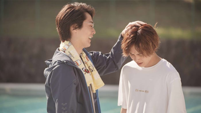 福士誠治、草川拓弥/「みなと商事コインランドリー」第10話より(C)缶爪さわ・椿ゆず/KADOKAWA/「みなと商事コインランドリー」製作委員会