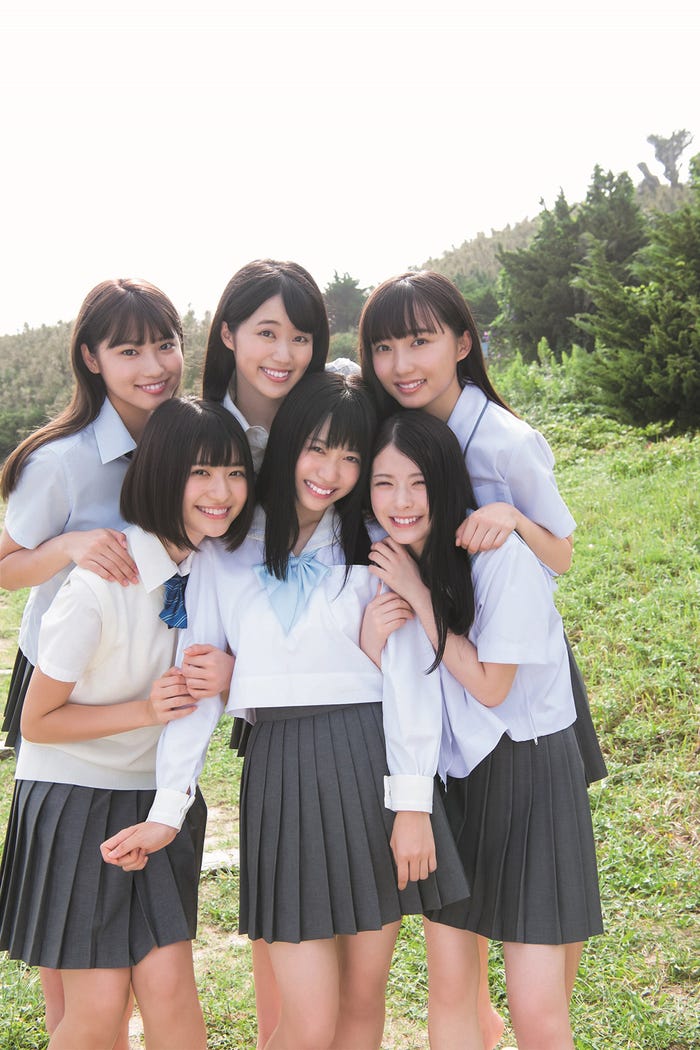 (上段左から)古田愛理、杉本愛莉鈴、高岡凜花(下段左から)山田南実、来栖りん、木村葉月(C)Takeo Dec./集英社