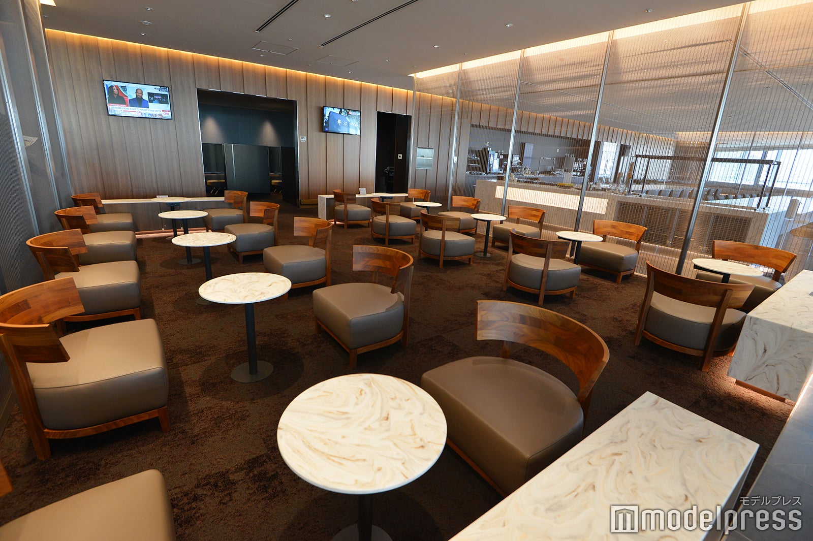 ANA SUITE LOUNGE（C）モデルプレス