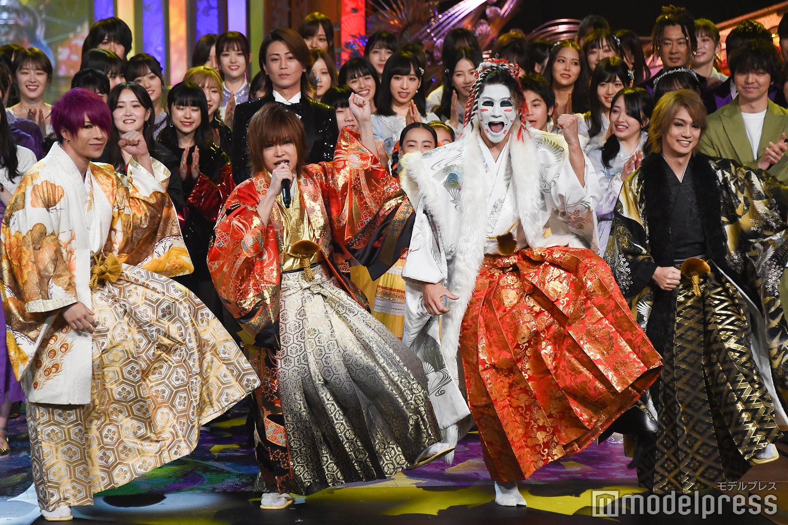 オープニング （C）モデルプレス