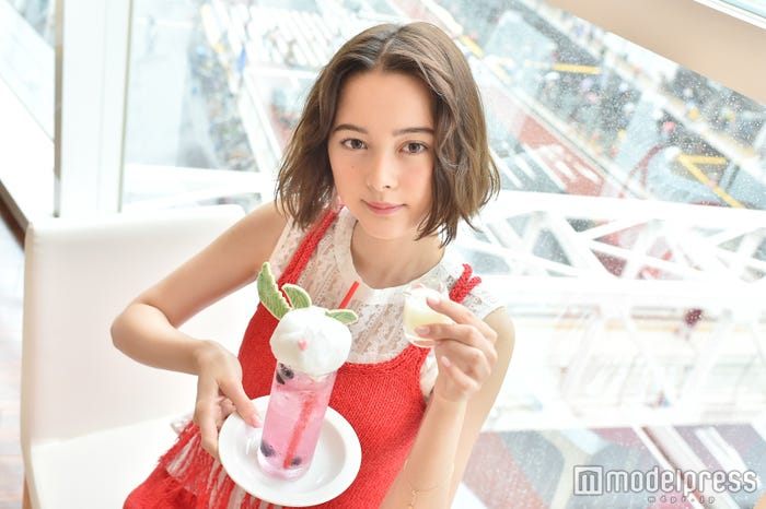 耳としっぽが可愛い「Wolf girl cotton candysoda」(C)モデルプレス