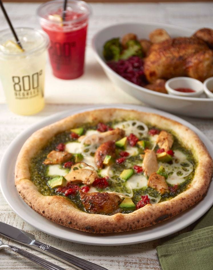 LA発カスタムピザ「800°ディグリーズ」初のマーケット併設店が誕生