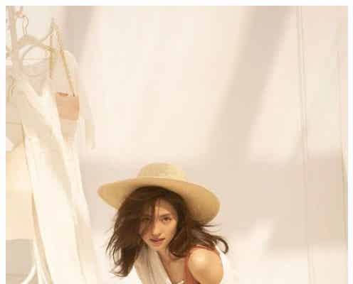 中村アン、きわどい刺激的ショットに「かっこ可愛い!」「最強に色気」の声