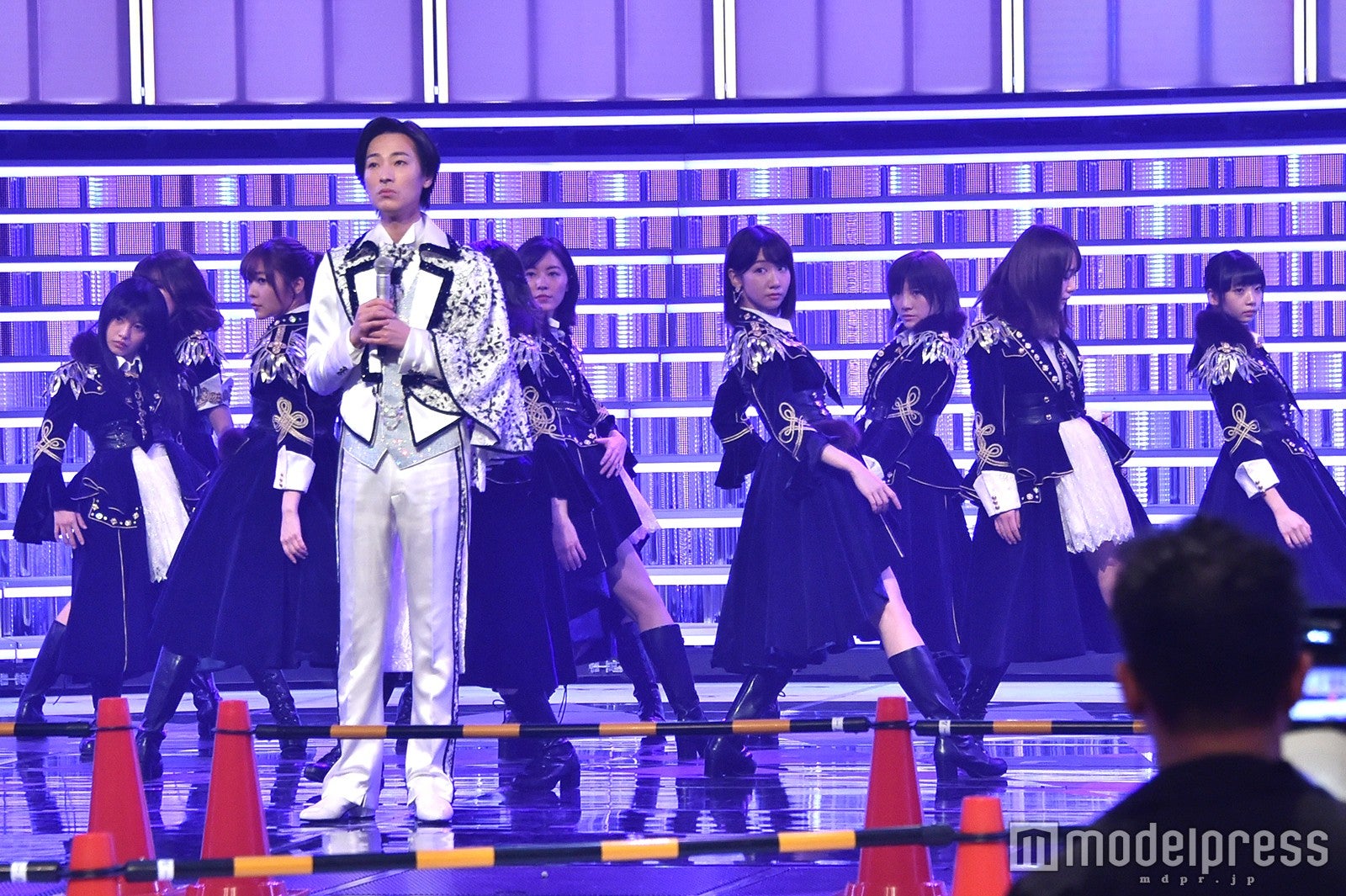 山内惠介×AKB48 （C）モデルプレス