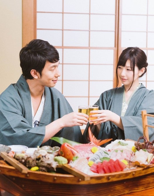 この秋、婚約狙っちゃう!? 男性が「結婚」を意識するタイミング3つが判明!