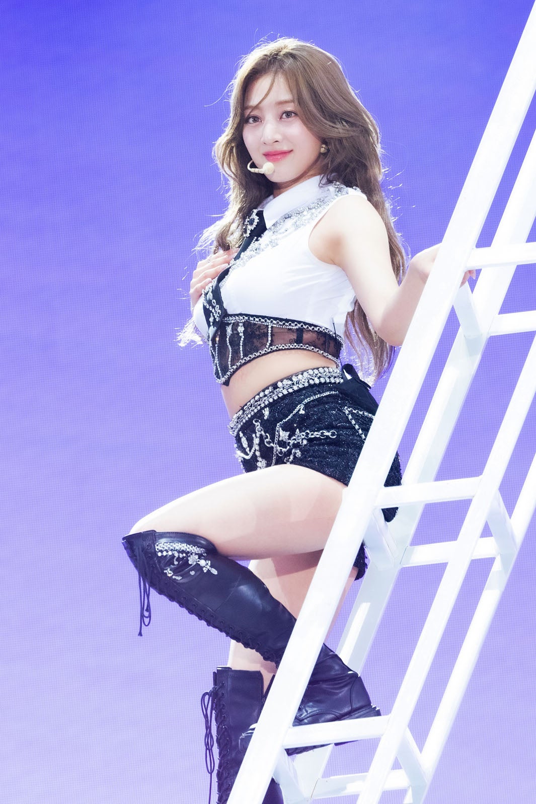 ジヒョ／撮影：河村美貴（田中聖太郎写真事務所）