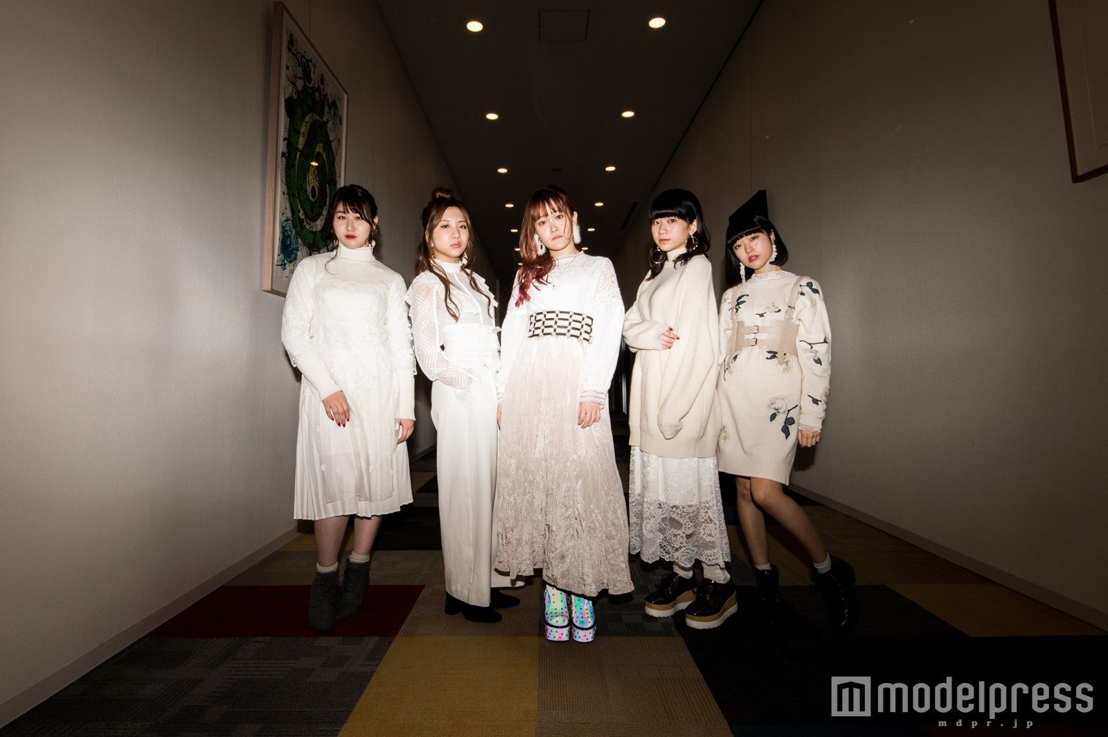 Little Glee Monster（左から）かれん、MAYU、芹奈、manaka、アサヒ