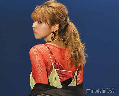 欅坂46小林由依、金髪で強めコーデ着こなし<TGC2020 S/S>